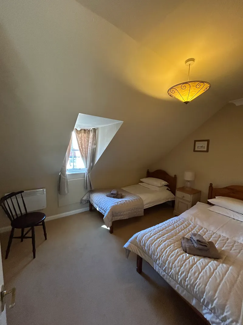 Bedroom 1 with twin beds